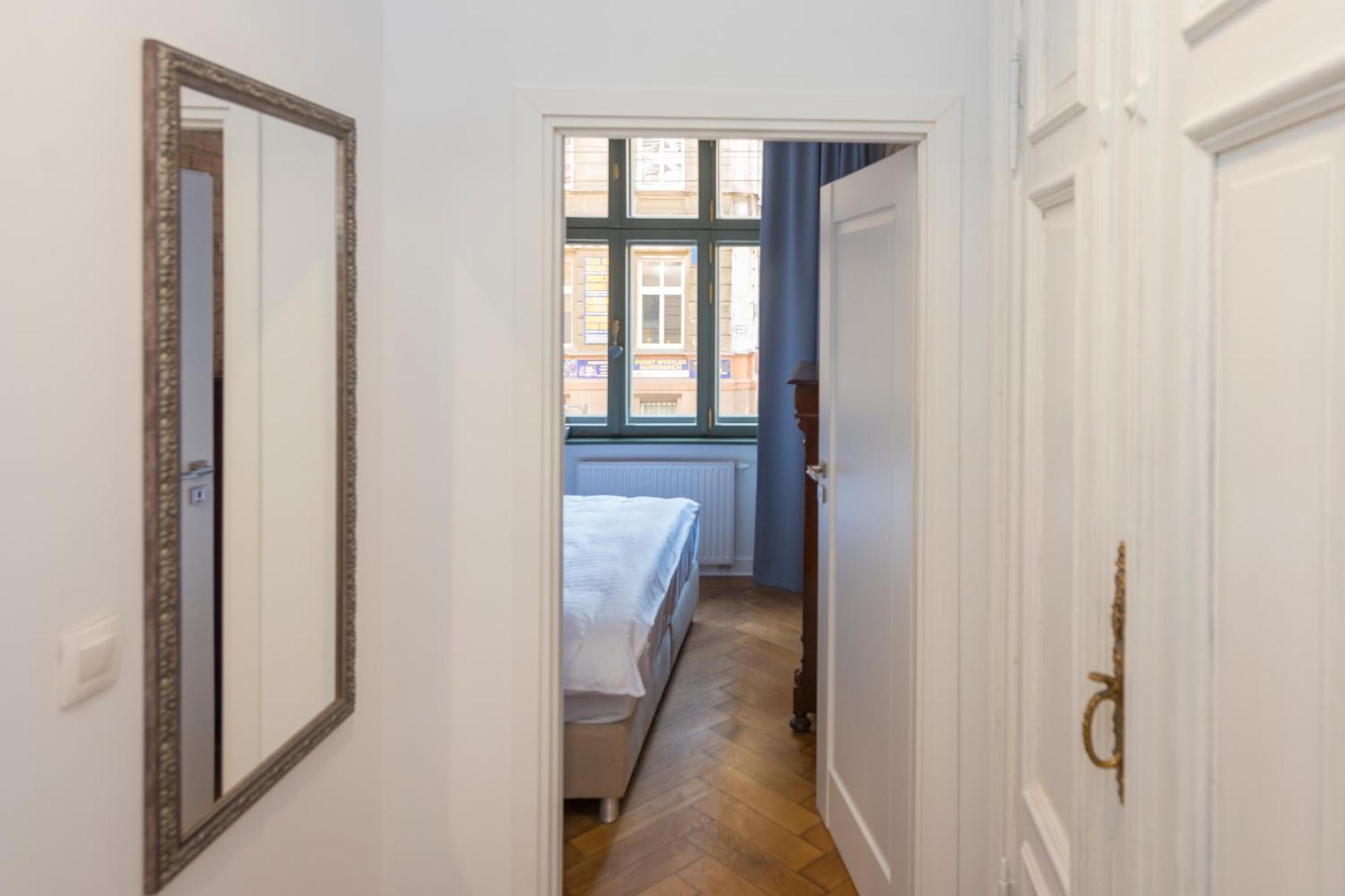 Provenir Strzelecka 25