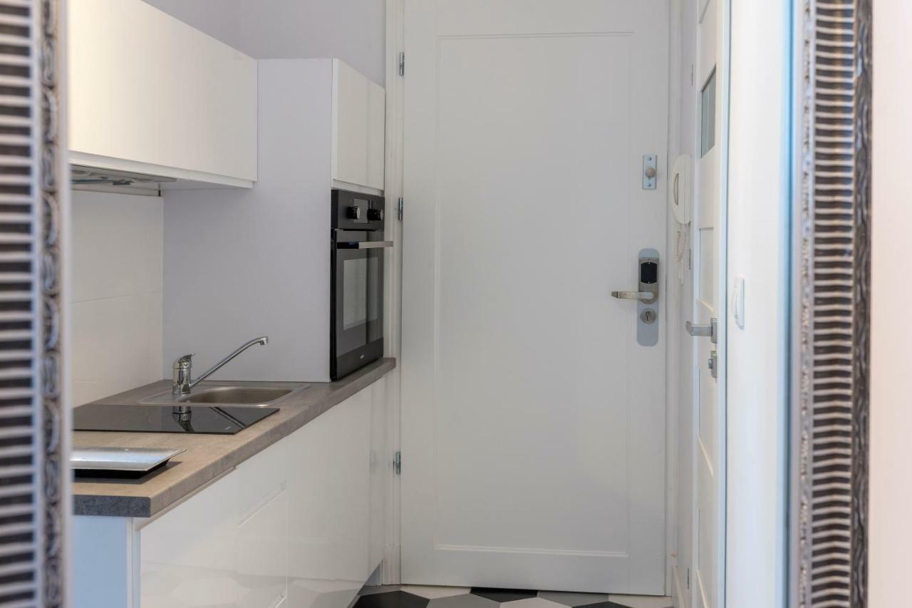 Provenir Strzelecka 25 * Poznań